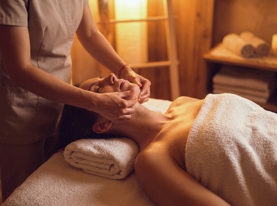 Thai Massage for Stress and Anxiety: Why the Session Starts Before You Walk In