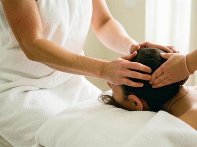 Why Massage for Headaches and Migraines Depends on When You Book